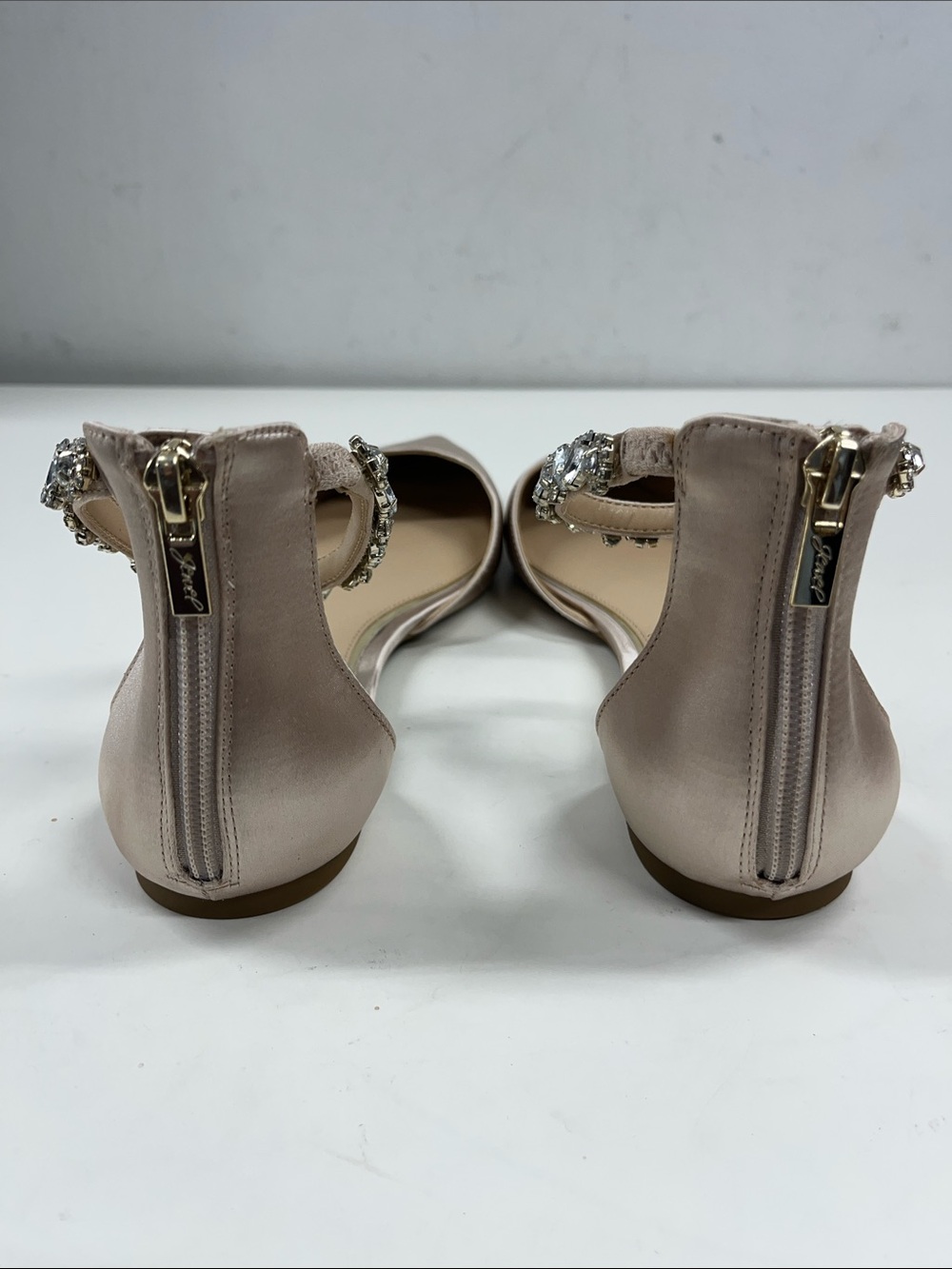 Badgley Mischka Cassidy Champagne Satin Rhinestone Pointed-Toe Flats Size 9.5 - Picture 5 of 8